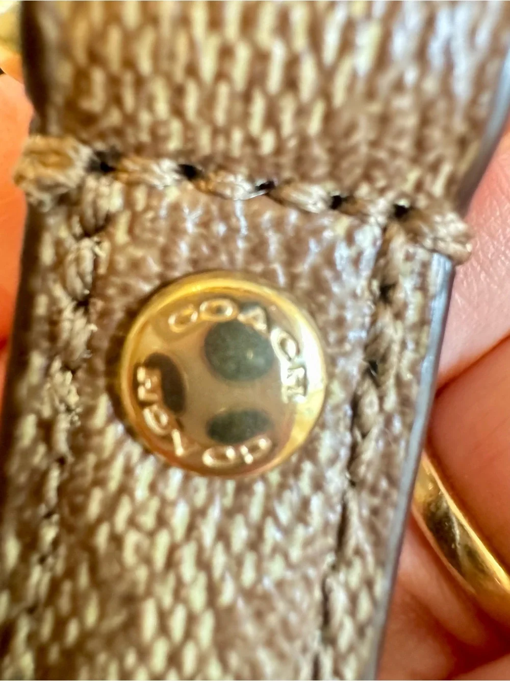 Coach coordinating authentic